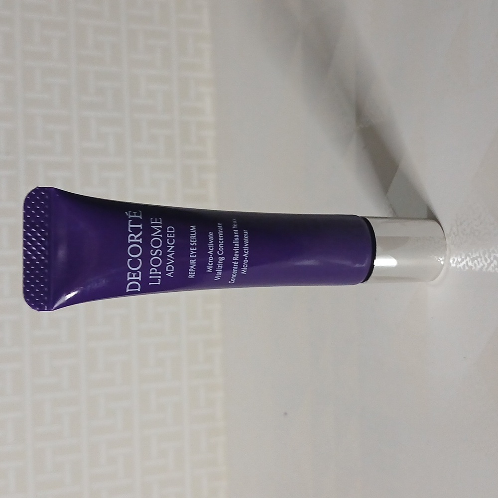 Decorté Liposome Advanced Repair Eye Serum - 8 Ml - Picture 2 of 3